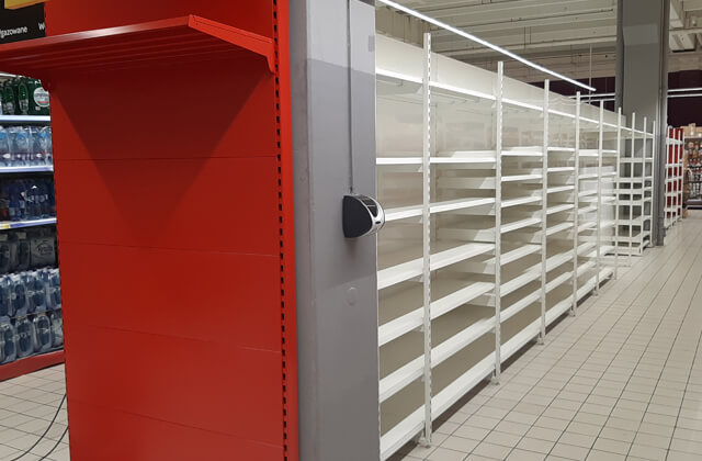 Montaż mebli sklepowych Carrefour