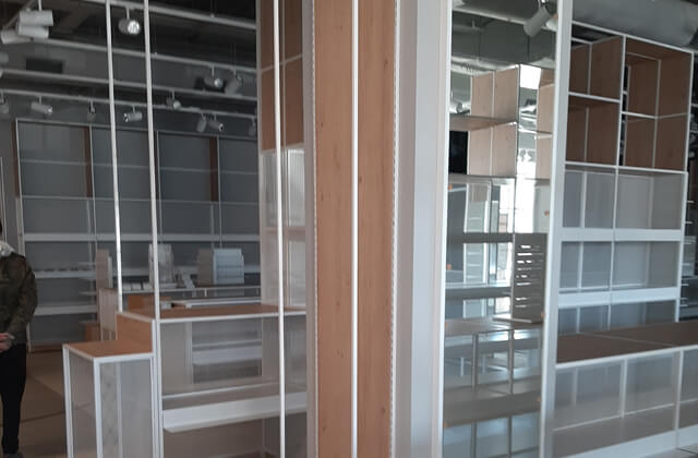 Montaż mebli sklepowych CC