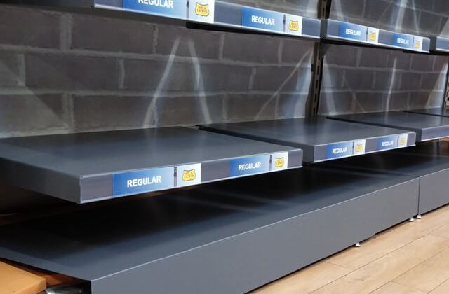 Montaż mebli sklepowych