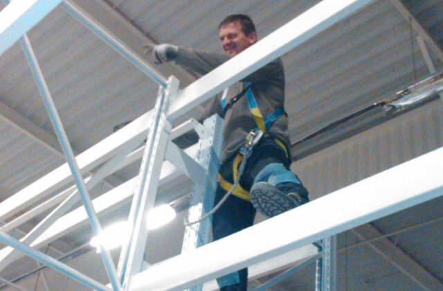 Montaż regałów paletowych