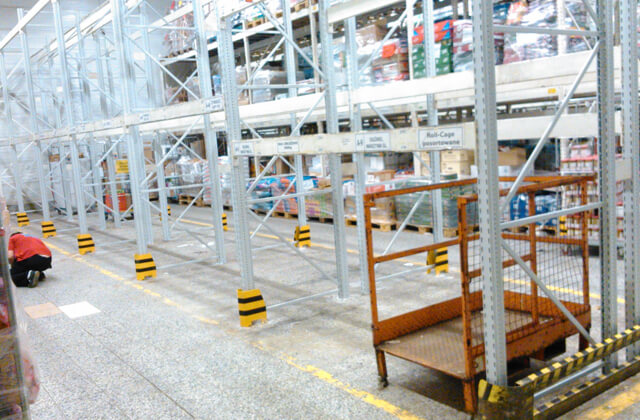 Montaż regałów paletowych